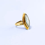 Vintage ring met puntig aquamarijn