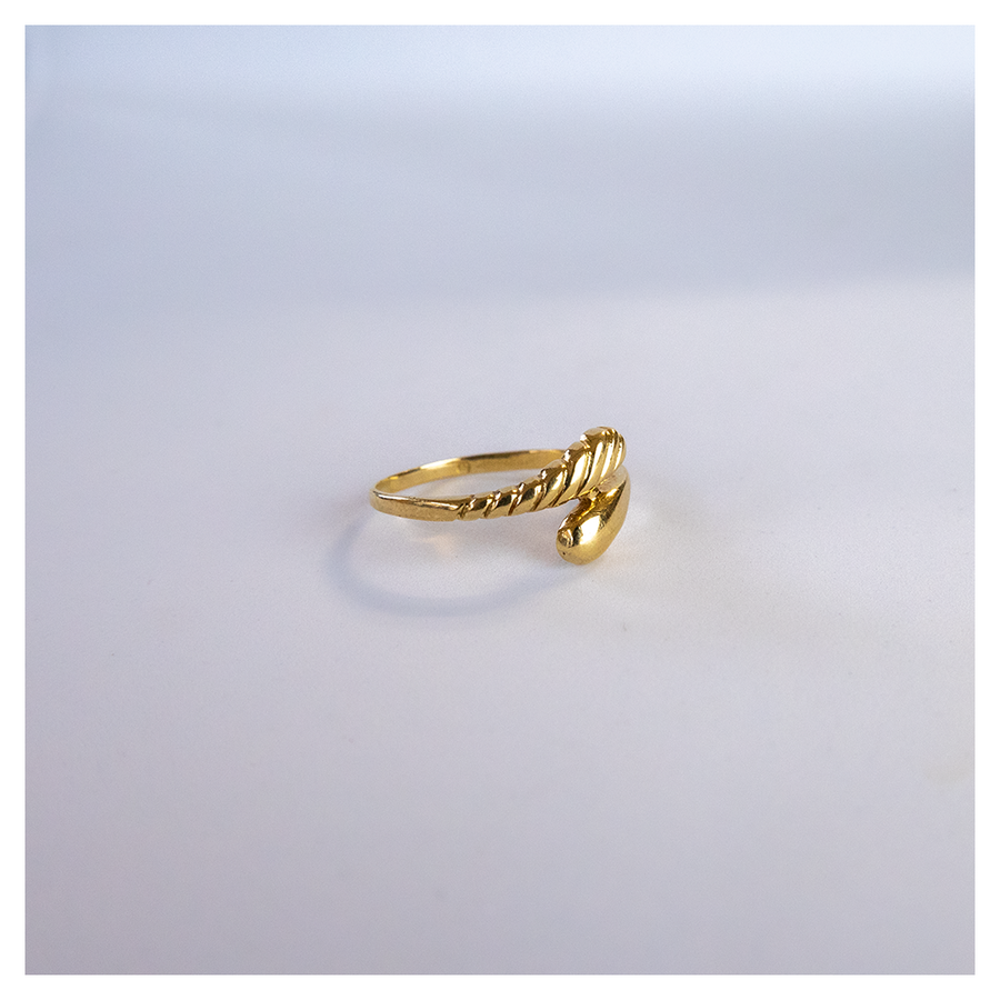 Vintage gouden ring slangvorm