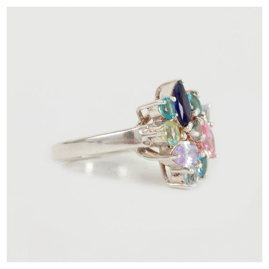 Vintage zilveren ring met gekleurde steentjes