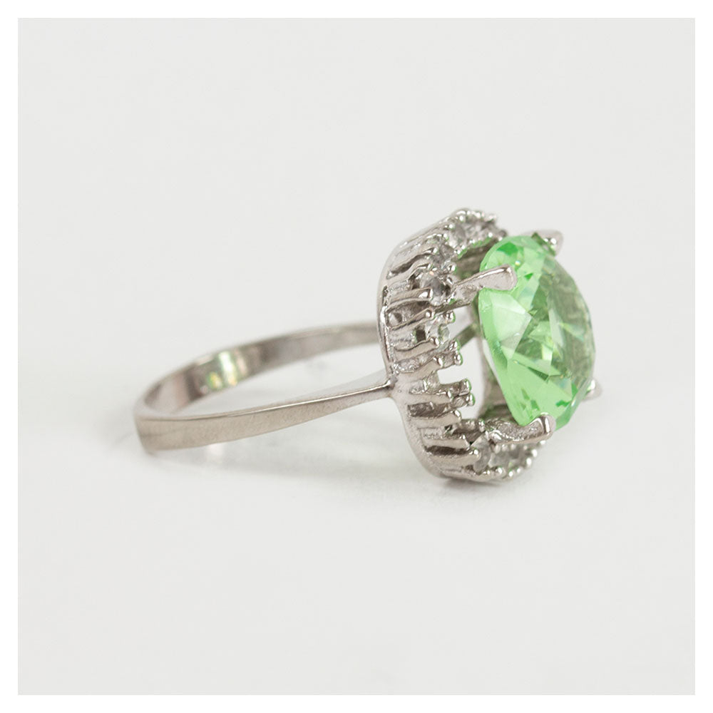 Vintage zilveren ring met lichtgroene steen