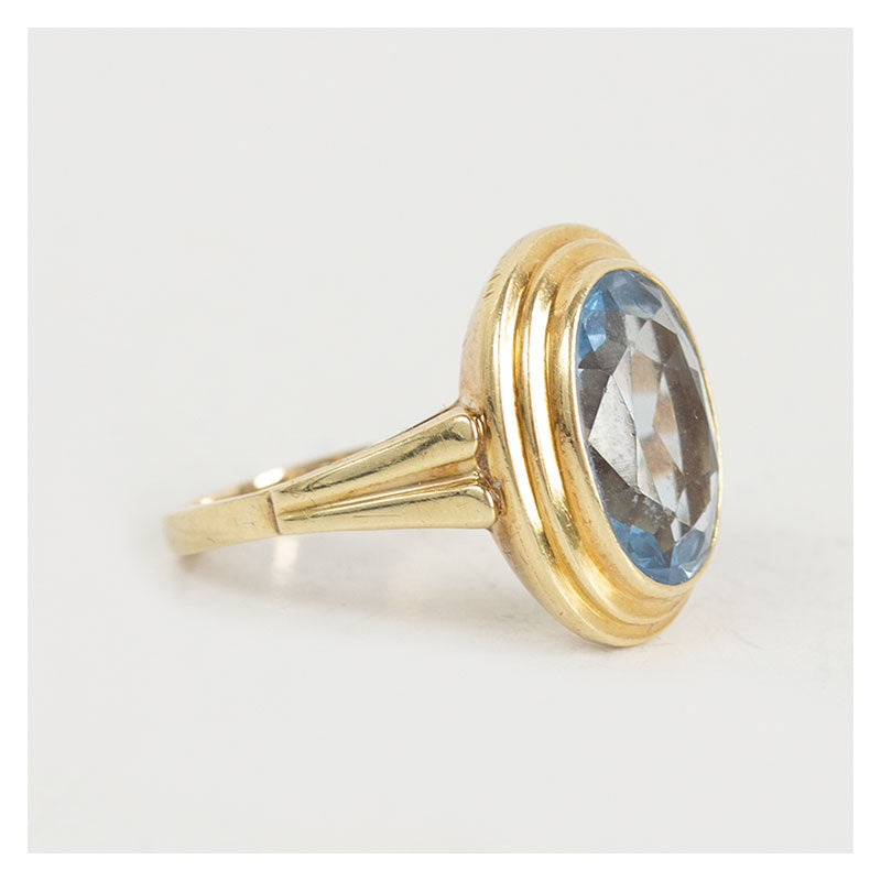 Vintage 14 karaat gouden ring met ovale aquamarijn en dubbele gouden rand