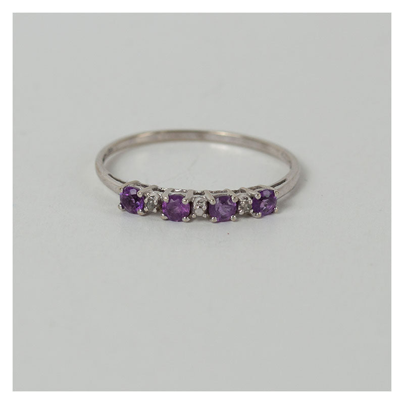 Vintage witgouden ring met 4 amethisten en 3 diamantjes