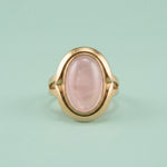 Vooraanzicht ring met rozenkwarts
