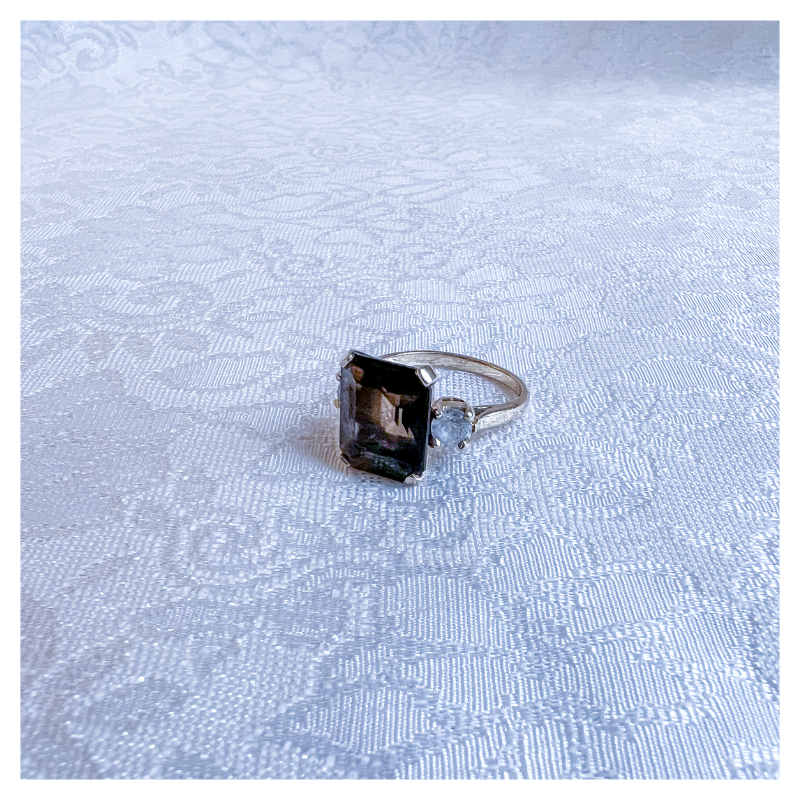 Vintage ring met grote rookkwarts