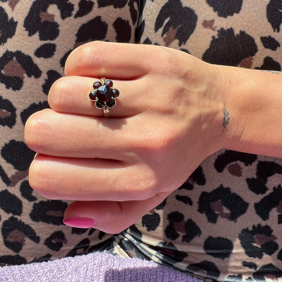 Vintage 8kt gouden ring flower granaat